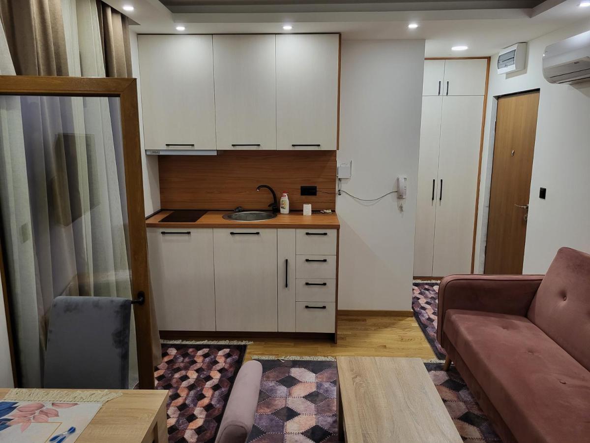 Lux Apartmani Bajova Cetinje Exterior foto